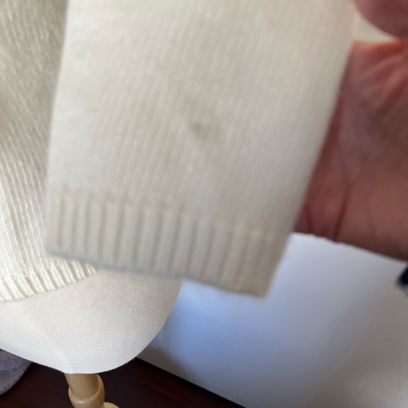 Ann Taylor angora sweater, never worn - Picture 11 of 12